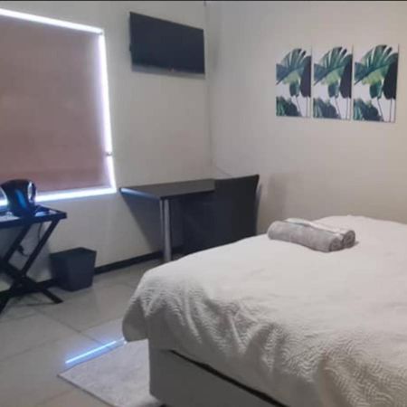 Carlo'S Boutique Guesthouse Walvis Bay Zewnętrze zdjęcie